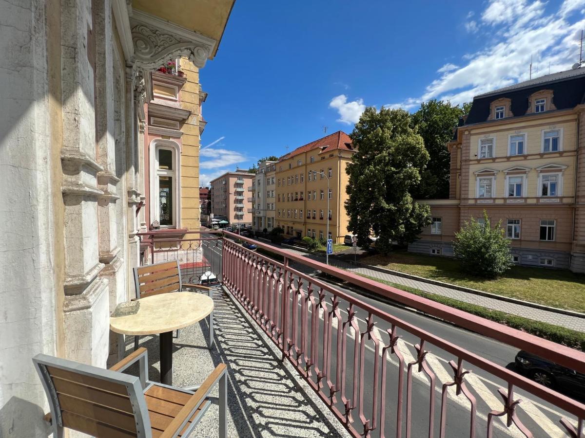 Apartment Alice Center Karlsbad Buitenkant foto